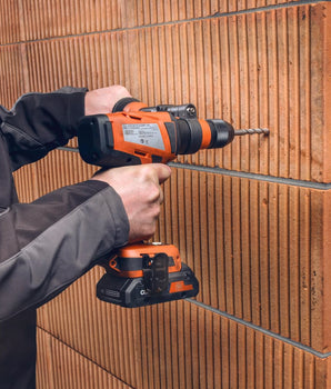 4-Speed Cordless Drill/Driver 18V